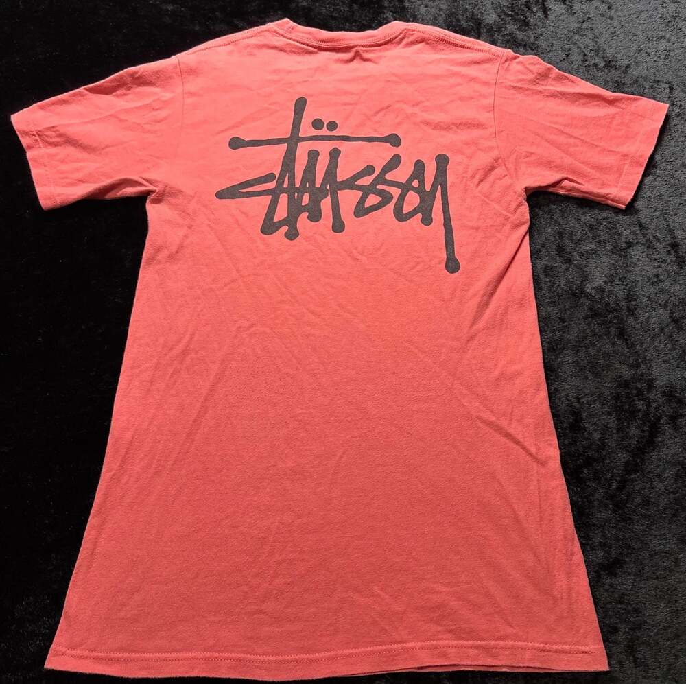 Men Small Stussy Basic Logo Coral Streetwear T-Shirt